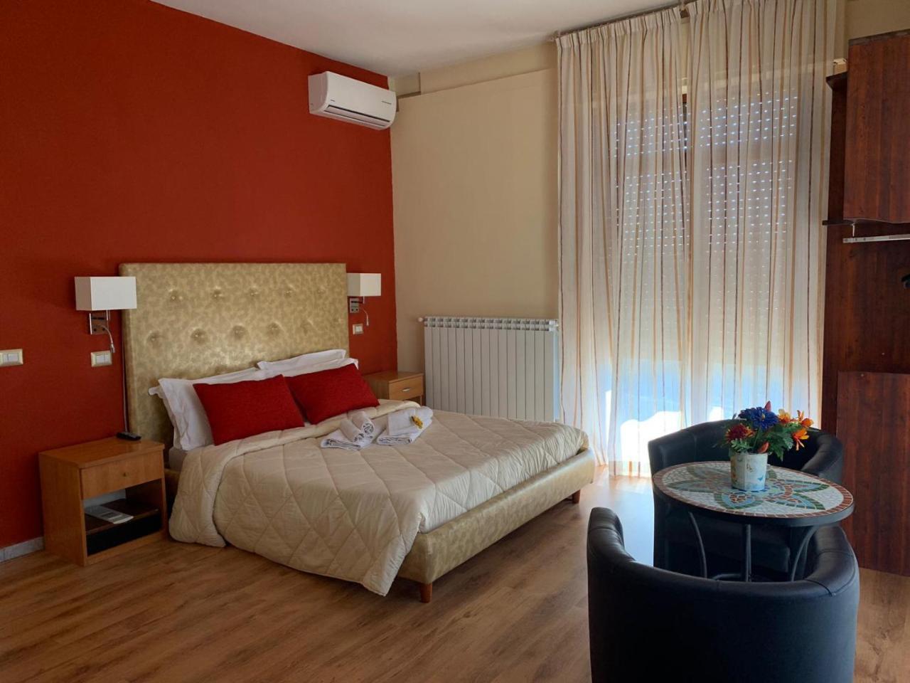 Sant'Oronzo B&B Λέτσε Εξωτερικό φωτογραφία